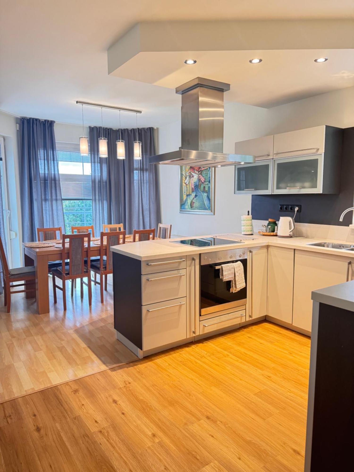Diamondvilla, 4 Bedroom Apartment, Garden & Spa 프라하 외부 사진